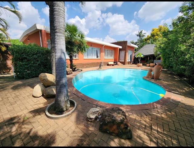 4 BEDROOM HOUSE FOR SALE IN DORANDIA